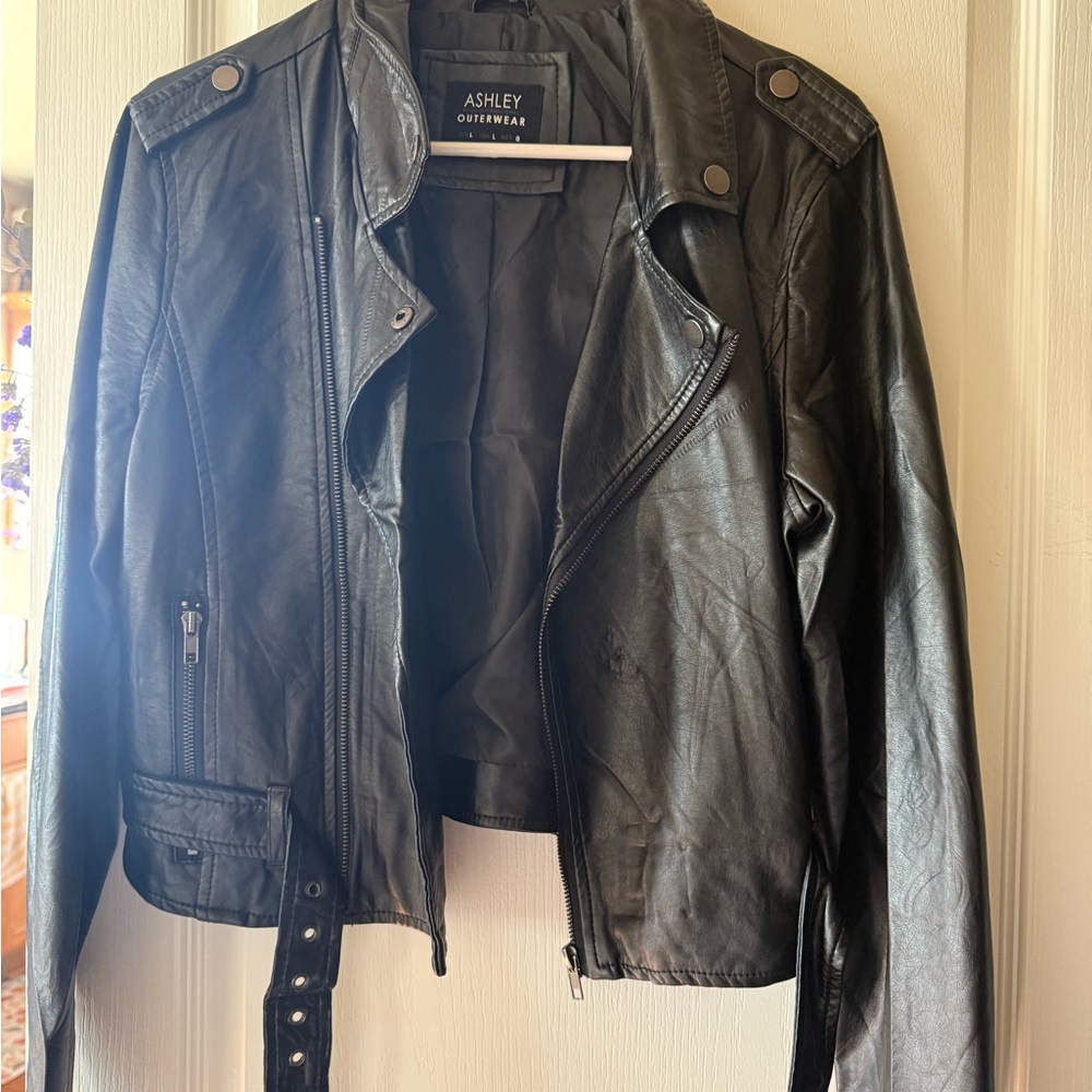 Ashley By 26 International Women's Black Vegan Leather Jacket NWOT Las Angeles